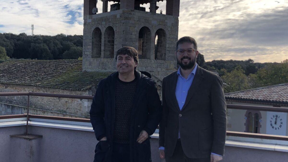 Josep Antoni Ramon i Sergi Planagumà a la presentació del segon com a cap de llista de Gent per Serinyà.
